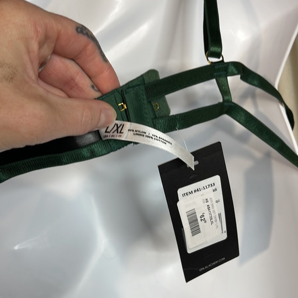 NWT- 3 PC SILKY GREEN LACE LINGERIE SET BRA, HIGH WAISTED G THONG & GARTER L/XL - Picture 10 of 13